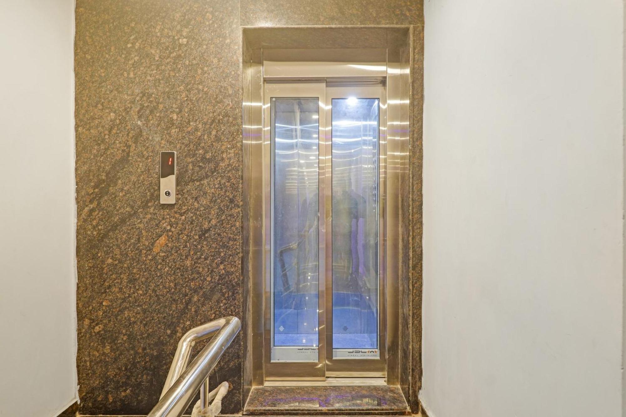 Hotel Townhouse Che Sigma Hyderabad Esterno foto