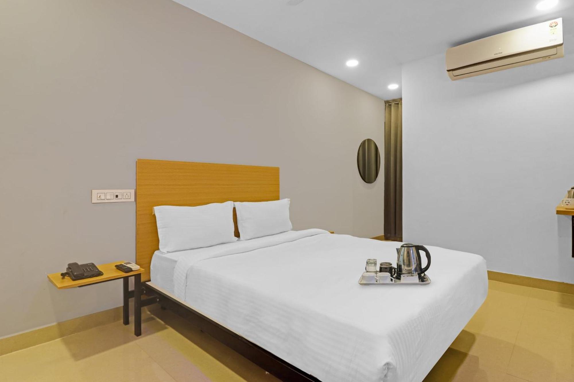 Hotel Townhouse Che Sigma Hyderabad Esterno foto