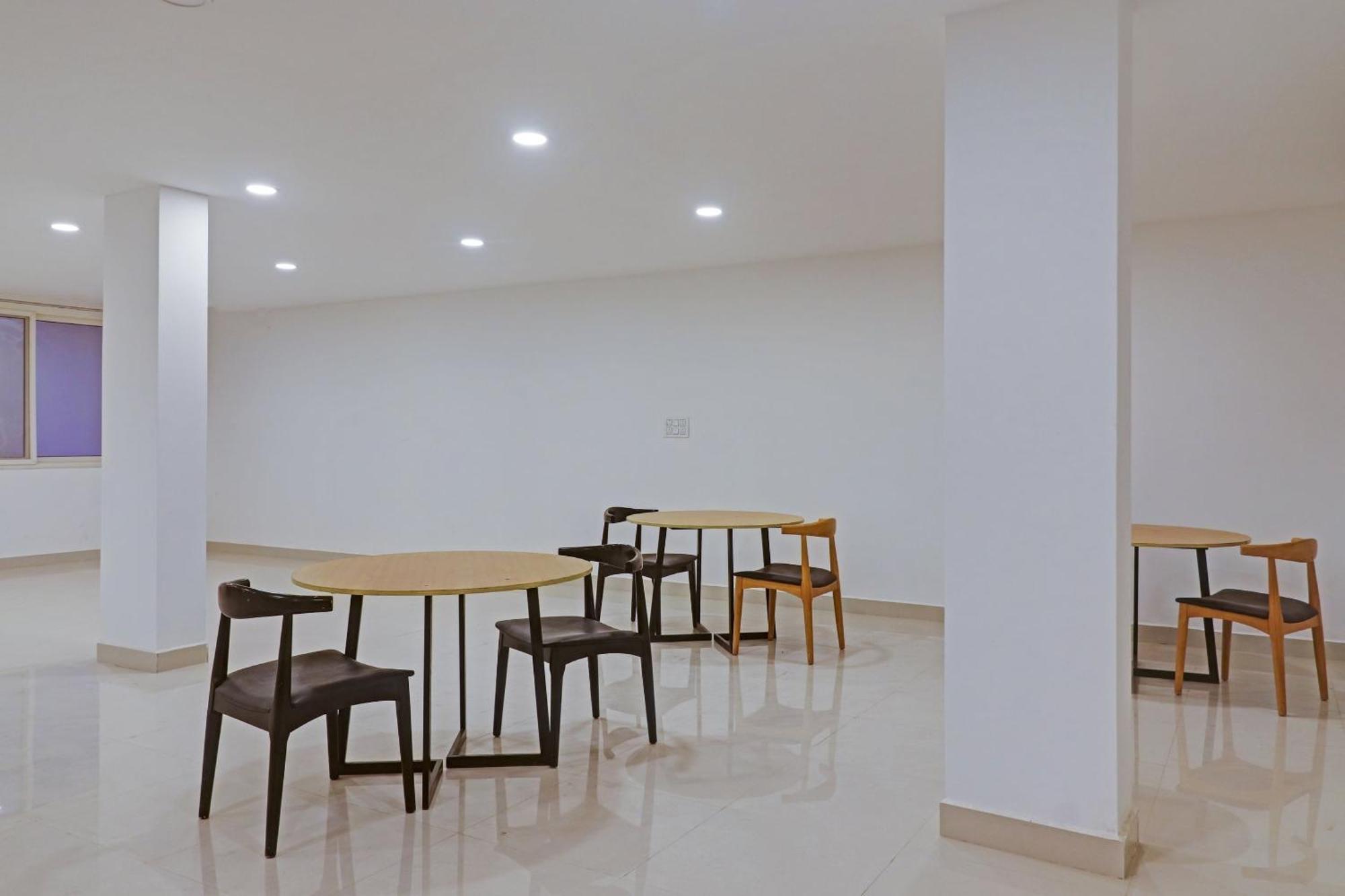 Hotel Townhouse Che Sigma Hyderabad Esterno foto