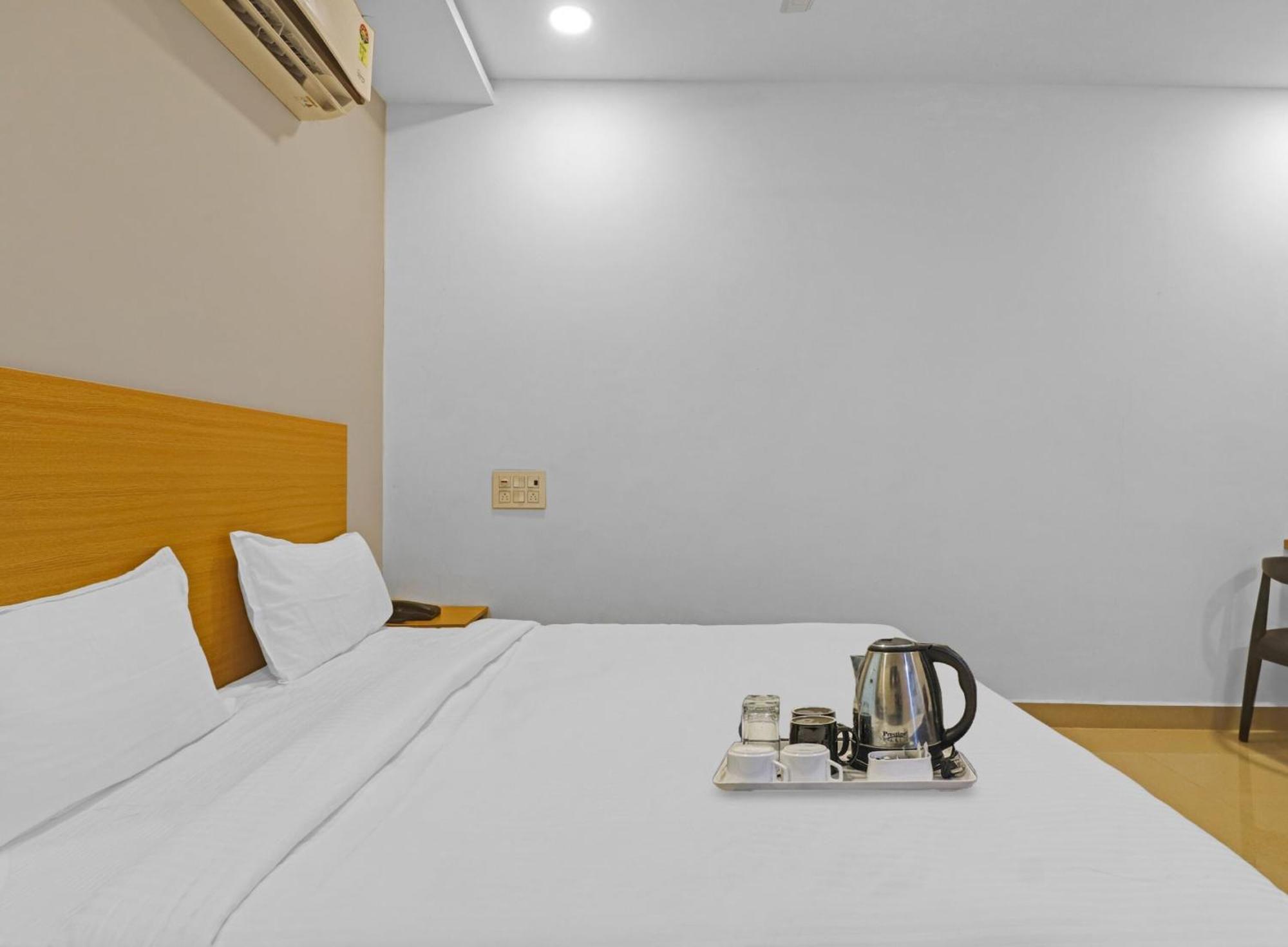 Hotel Townhouse Che Sigma Hyderabad Esterno foto