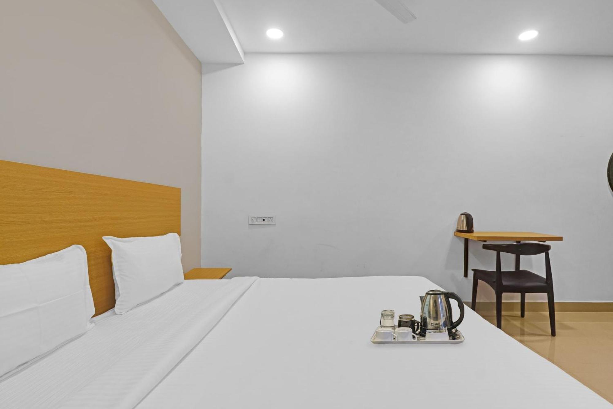 Hotel Townhouse Che Sigma Hyderabad Esterno foto