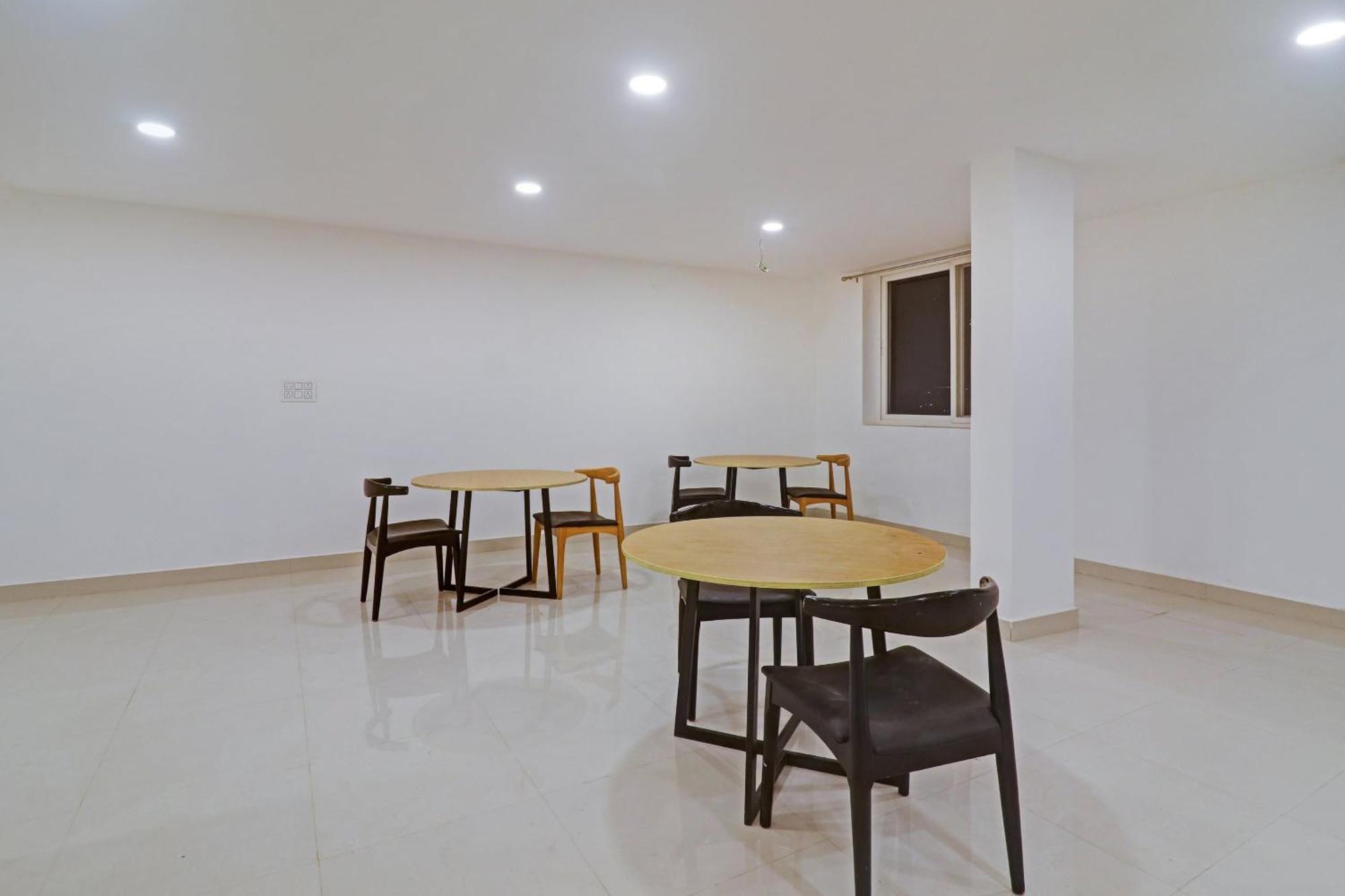 Hotel Townhouse Che Sigma Hyderabad Esterno foto